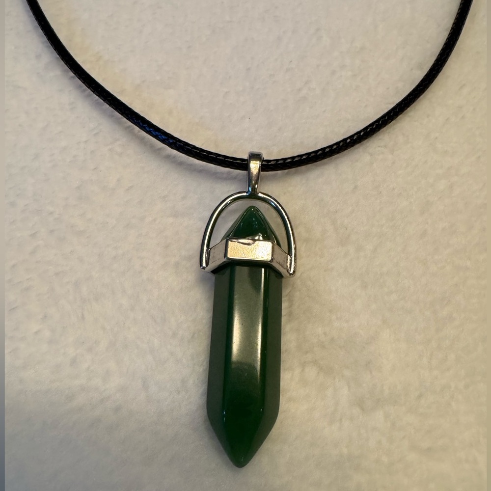 NWOT Hexagonal Chakra Pendant Necklace With Faux Leather Cord